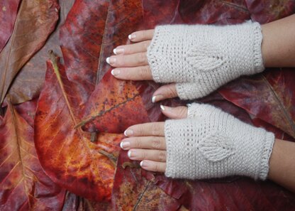 Crochet Leaf Fingerless Gloves