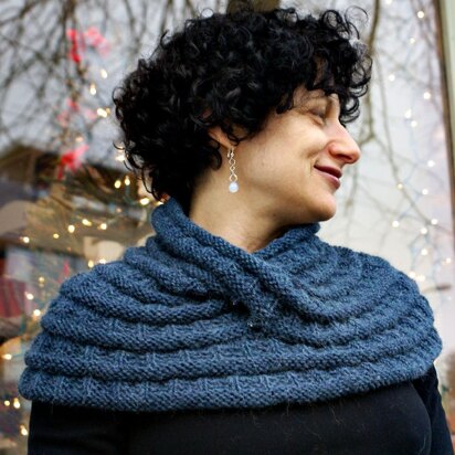 Harmonia's Rings Cowl