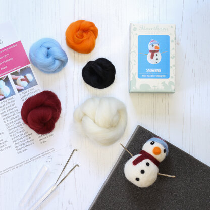 Hawthorn Handmade Snowman Mini Needle Felting Kit