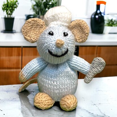 Remy inspired choc orange cover / Chef Rat toy - knitting pattern