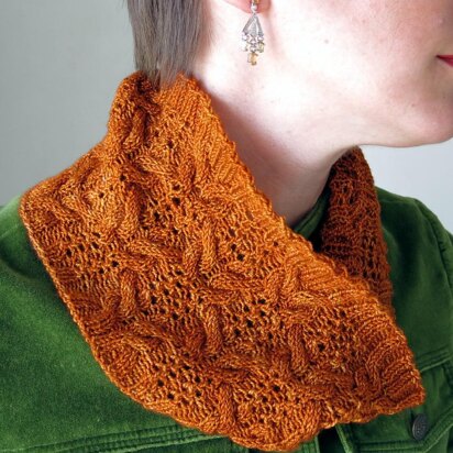 Esna Cowl