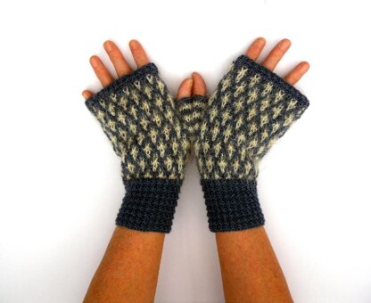 Mosaic Patterned Gloves