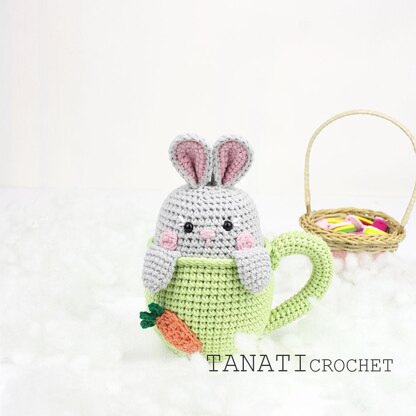 Rattle bunny in the cup