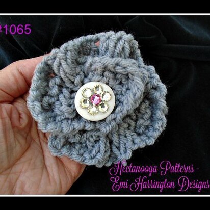 1065 - knit flower