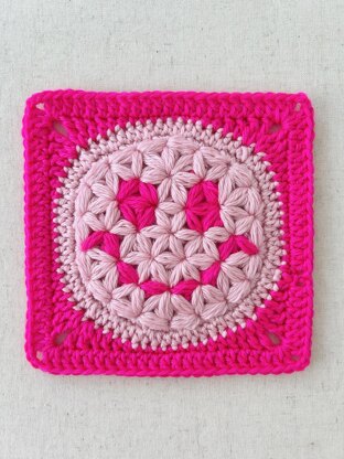 63 Smily Face Round Square Motif