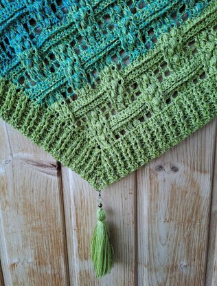Flat Triangular Scarf "Merope"