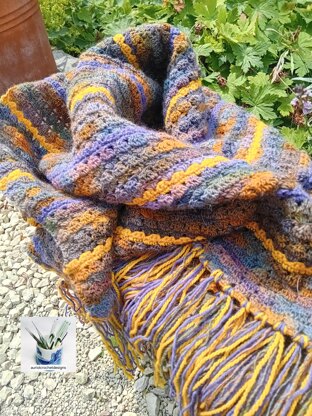 Shells and Clusters Scarf