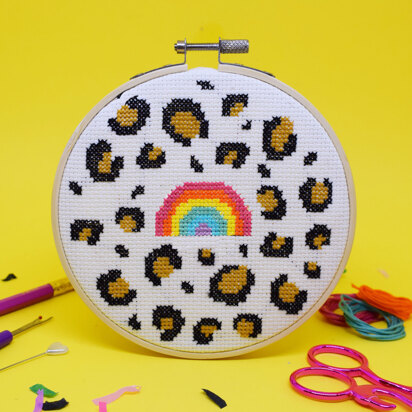 The Make Arcade Leopard Rainbow Cross Stitch Kit - 5 Inch