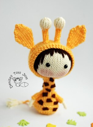 Small Giraffe Doll. Tanoshi series toy.