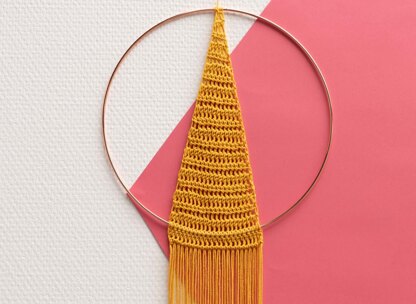 Triangle Wall Hanging in Yarn and Colors Must-Have - YAC100056 - Downloadable PDF