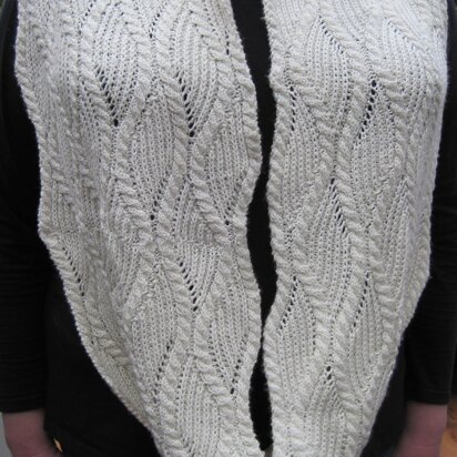 Haifa Brioche Cabled Cowl