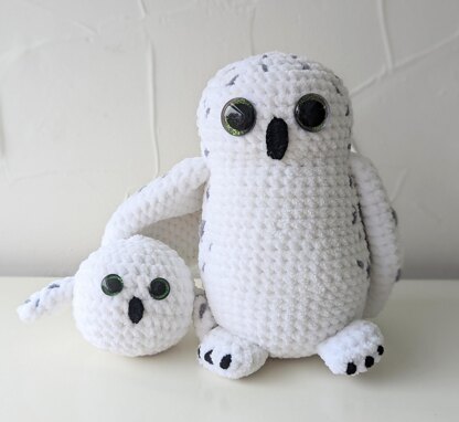 Snow Owls