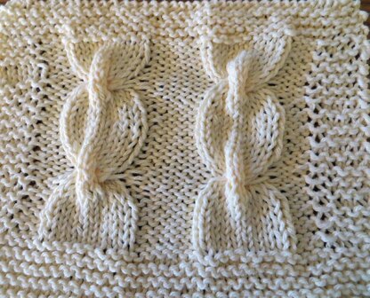 Wavy Cable Washcloth