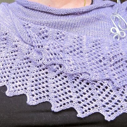 Easy Loch Katrine Shawlette