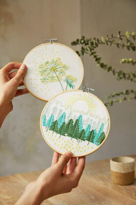 DMC Mindful Making: The Woodland Walk Printed Embroidery Kit 