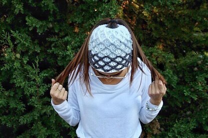 Ombré Diamond Stitch Hat