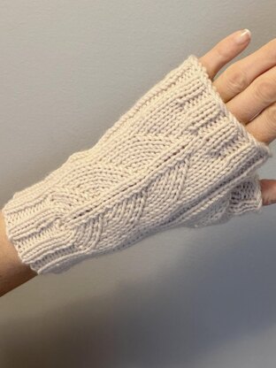 Machine Knit Fly Me To the Moon Mitts