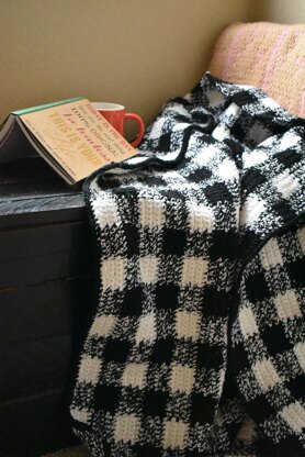 Crochet Gingham Throw Blanket