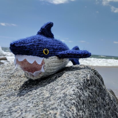 Clancy, Jr. the Shark - knitting pattern