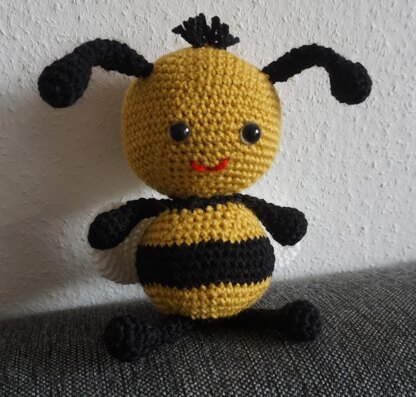 Crochet Pattern Bee Mila!