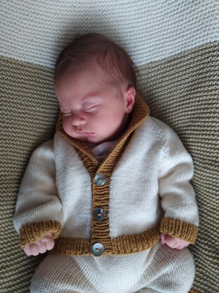 Caress Baby Cardigan Knitting Pattern | 0-24 months