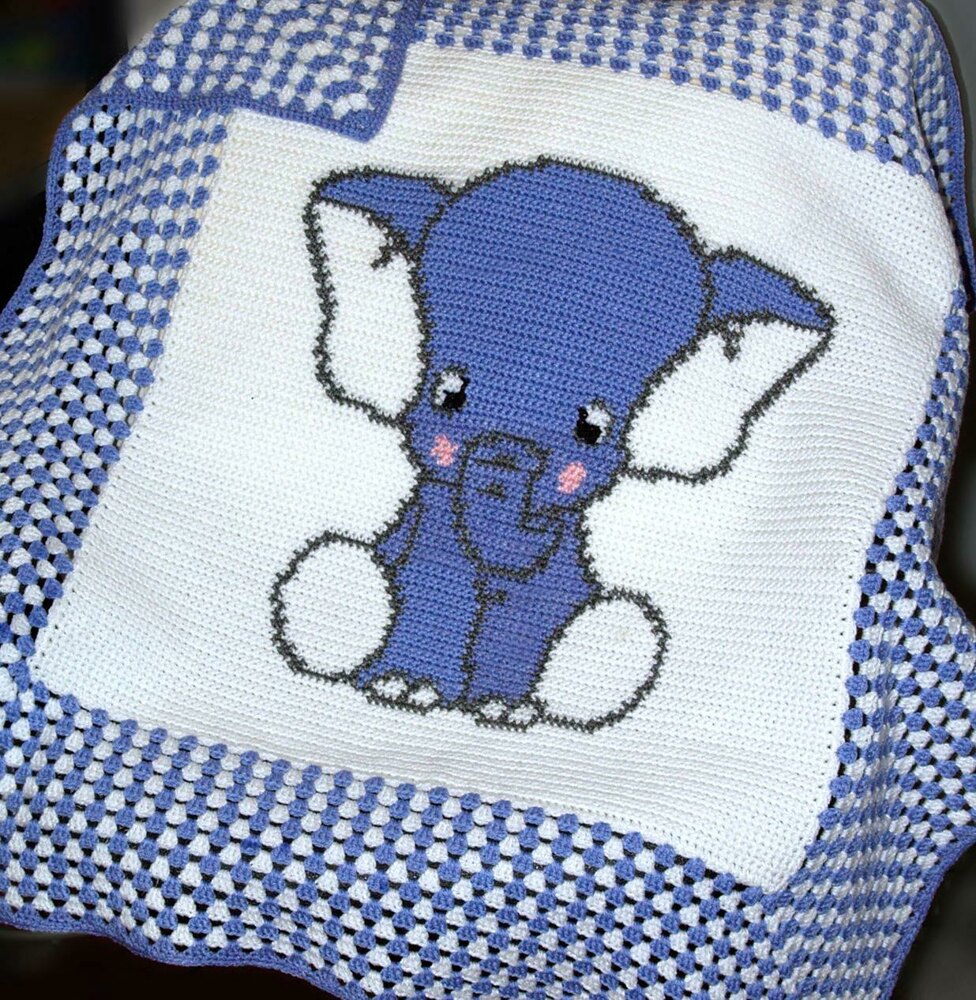 Elephant cross outlet stitch baby blanket