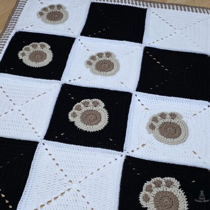 Puppy Pawprint Blanket - US Terminology