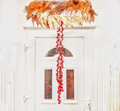 Twisted Christmas Garland