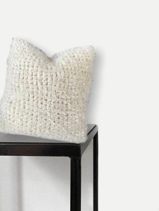 The Pelosa Faux Fur Pillow