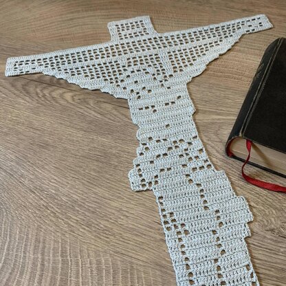 Crucifixion doily