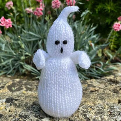 Halloween Ghost Toy Knitting Pattern - Doll Knitting Pattern