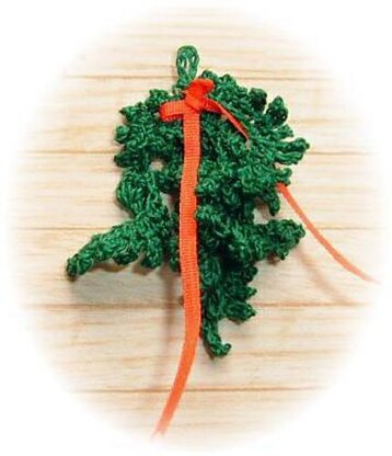 1:12th scale Christmas garland