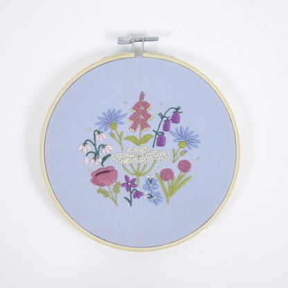 DMC English Garden - Embroidery Kit