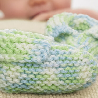 Simply Booties in Caron Simply Baby - Downloadable PDF