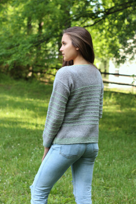 Ridgeline Pullover in Universal Yarn Finn & Rozetti Yarns Alaska - Downloadable PDF