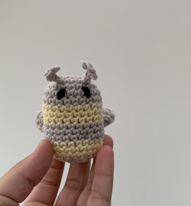 Bertie Bee Amigurumi Pattern