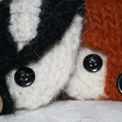Felted Badger Coin Purse - knitting pattern