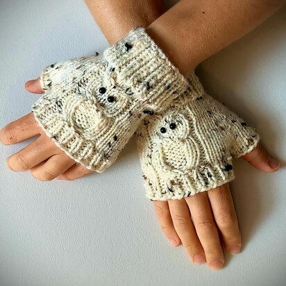 Fingerless Gloves – with OWLS! Includes How-to Video