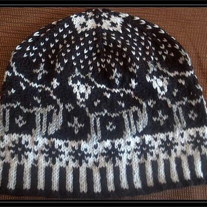 Lonely wolf beanie - knitting pattern