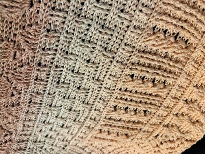 Flat Triangular Scarf "Gaia"