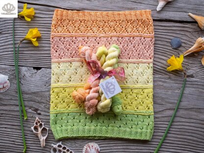 Lacy Sampler Cowl