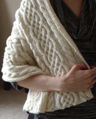 Raquel - aran wrap