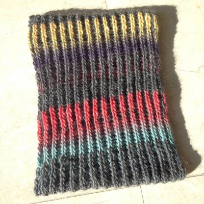 Color Shift Brioche Cowl