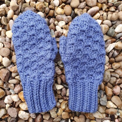 Cosy Shells Mittens