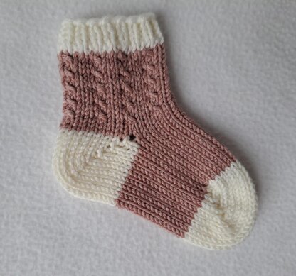 Wee Cable Baby Socks