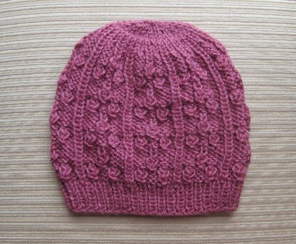 Hat in Cherries Stitch for a Lady