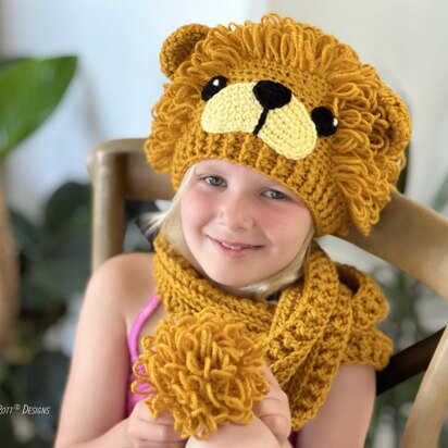 The Roaring Lion Hat and Scarf