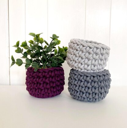 Tiny Crochet Basket