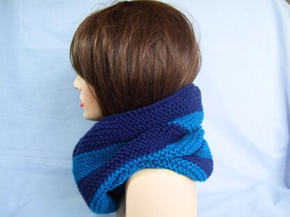 Easy Colour Block Infinity Scarf for Beginners