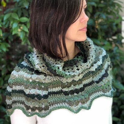 Caverna Capelet Cowl